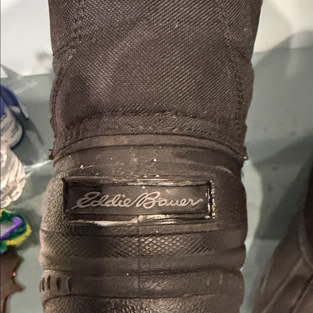 Eddie Bauer Black Insulated Boots - Picture 4 of 5